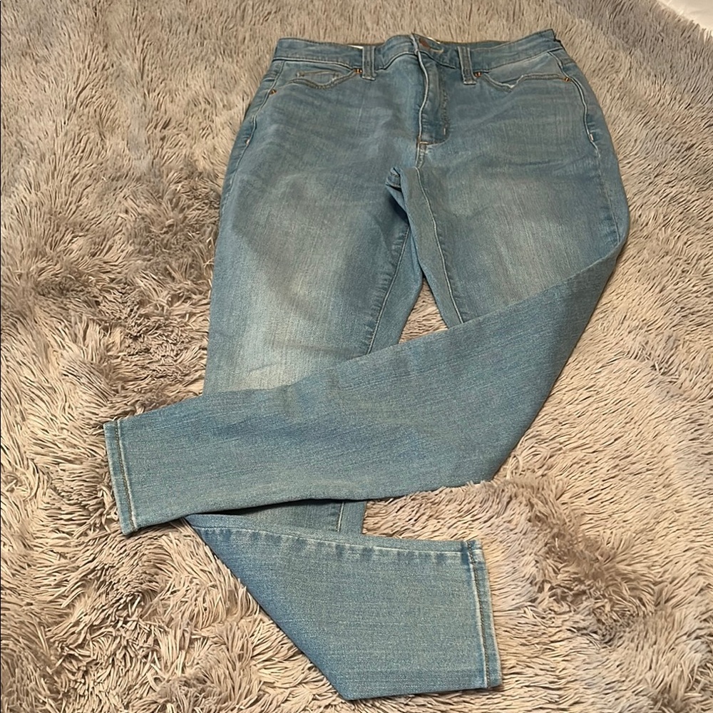 Universal Thread Blue Skinny Jeans